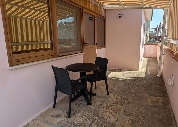 Sulla Mansarda Di Gina בית נופש